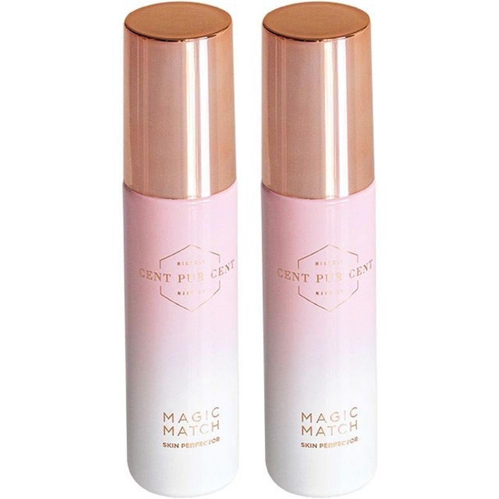 Twee cilindrische flacons met roze kleurverloop en gouden doppen. Opschrift: Cent Pur Cent, Magic Match, Skin Perfector.