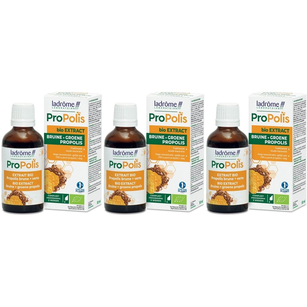 Drie flessen en verpakkingen. Opschrift: Ladrôme bio extract. Bruine flessen, witte etiketten, groene accenten.