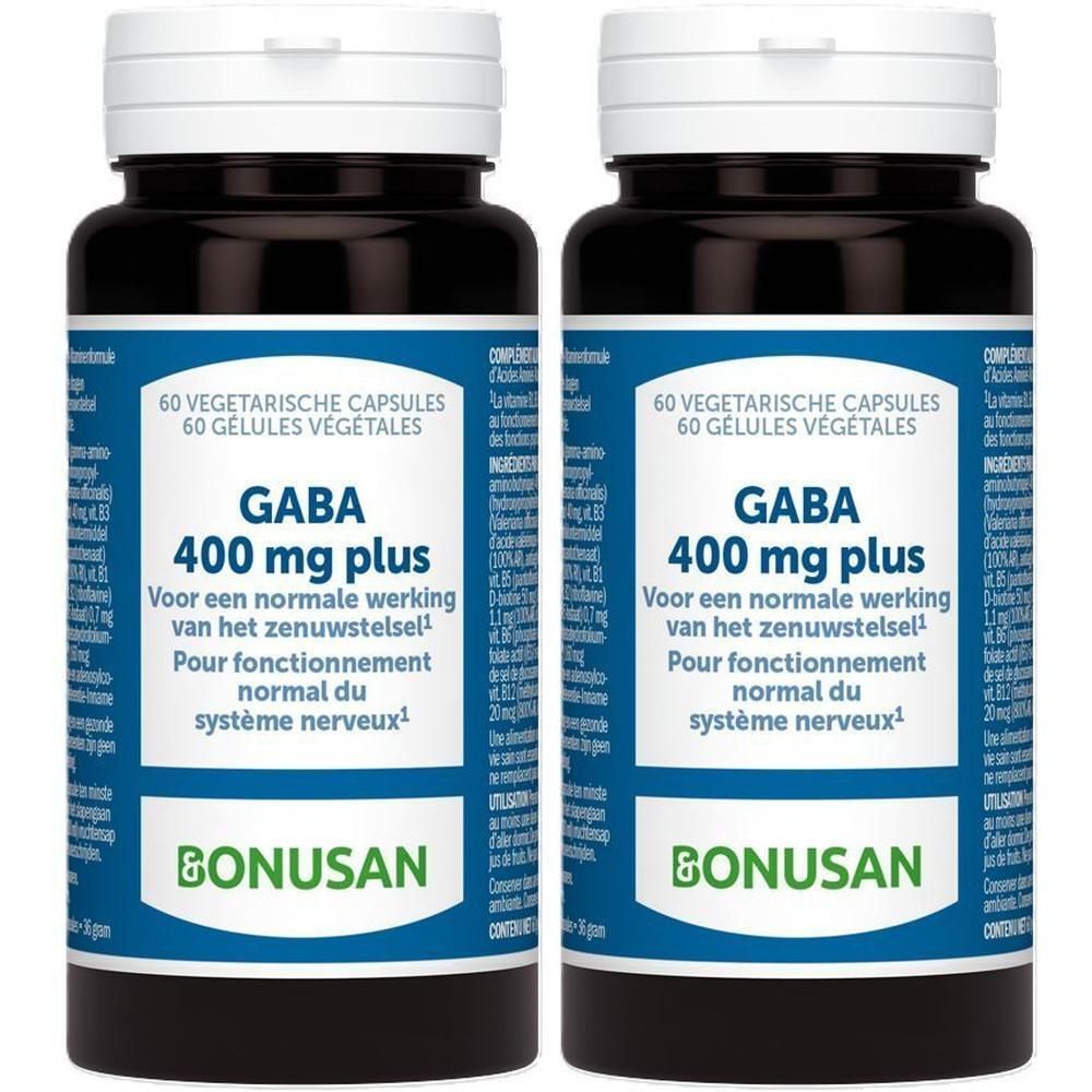 Twee flessen Bonusan GABA 400 mg Plus capsules. Zwarte flessen met witte deksels. Opschrift GABA 400 mg plus en Bonusan.