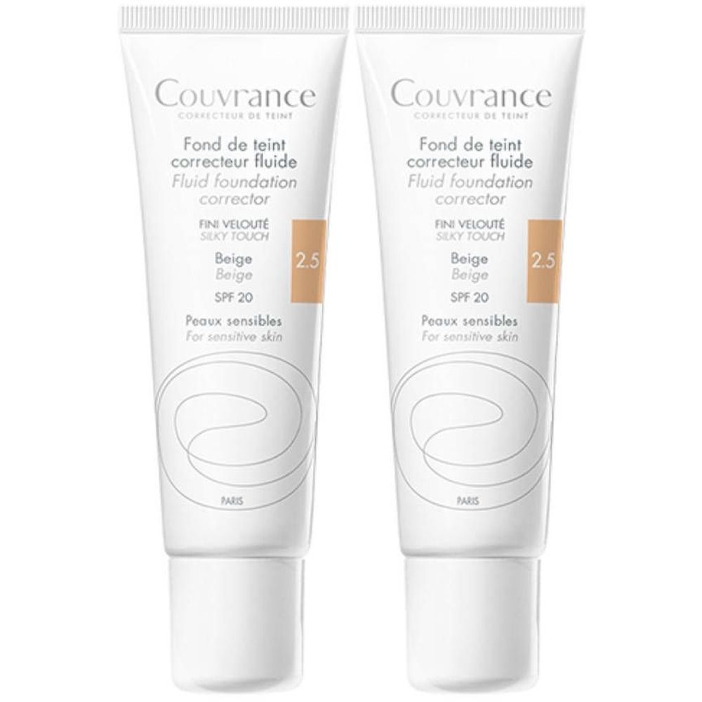 Twee tubes Couvrance vloeibare foundation. Beige, tint 2.5. Voor gevoelige huid. Met SPF 20. Franse tekst.