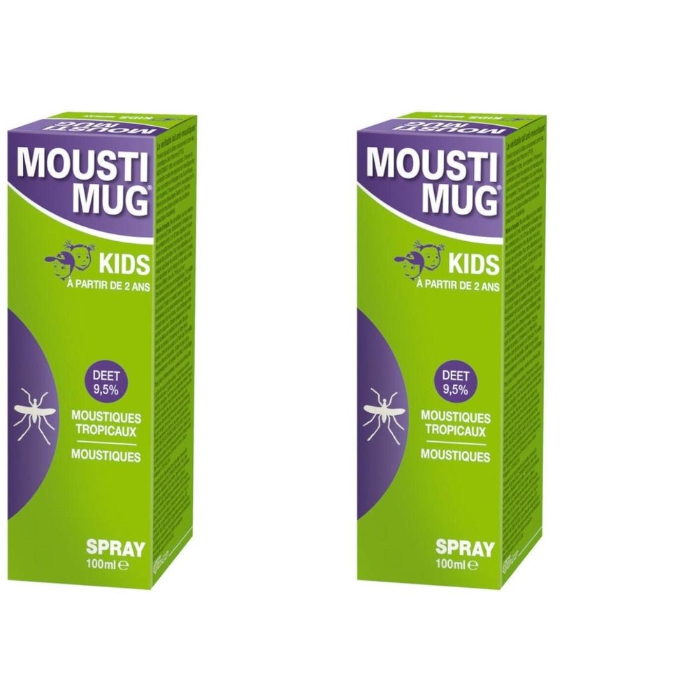 Twee groene rechthoekige sprays. Opschrift: MOUSTI MUG KIDS, DEET 9,5%, Moustiques Tropicaux, Spray.