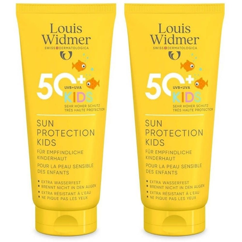 Twee gele tubes Louis Widmer Sun Protection Kids SPF50+. Opschrift: Sun Protection Kids, 50+ UVB+UVA, extra waterbestendig.