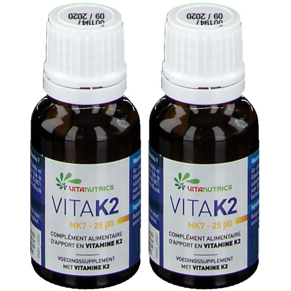 Deux flacons en verre brun avec bouchons blancs. Inscription: Vitanutrics Vitak2, MK7-25 µg. Complément alimentaire à la vitamine K2.