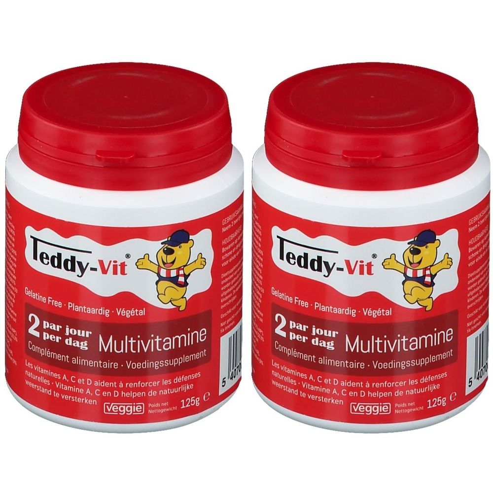 Twee potten Teddy-Vit Multivitamine. Rode deksels, witte potten met etiket. Opschrift: Multivitamine, 125g.