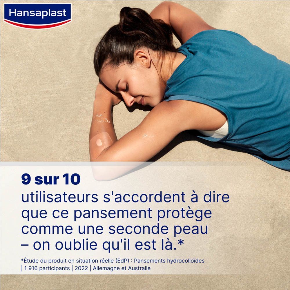 Femme allongée au sol. Texte: 9 utilisateurs sur 10 sont d'accord pour dire que le pansement protège comme une seconde peau.