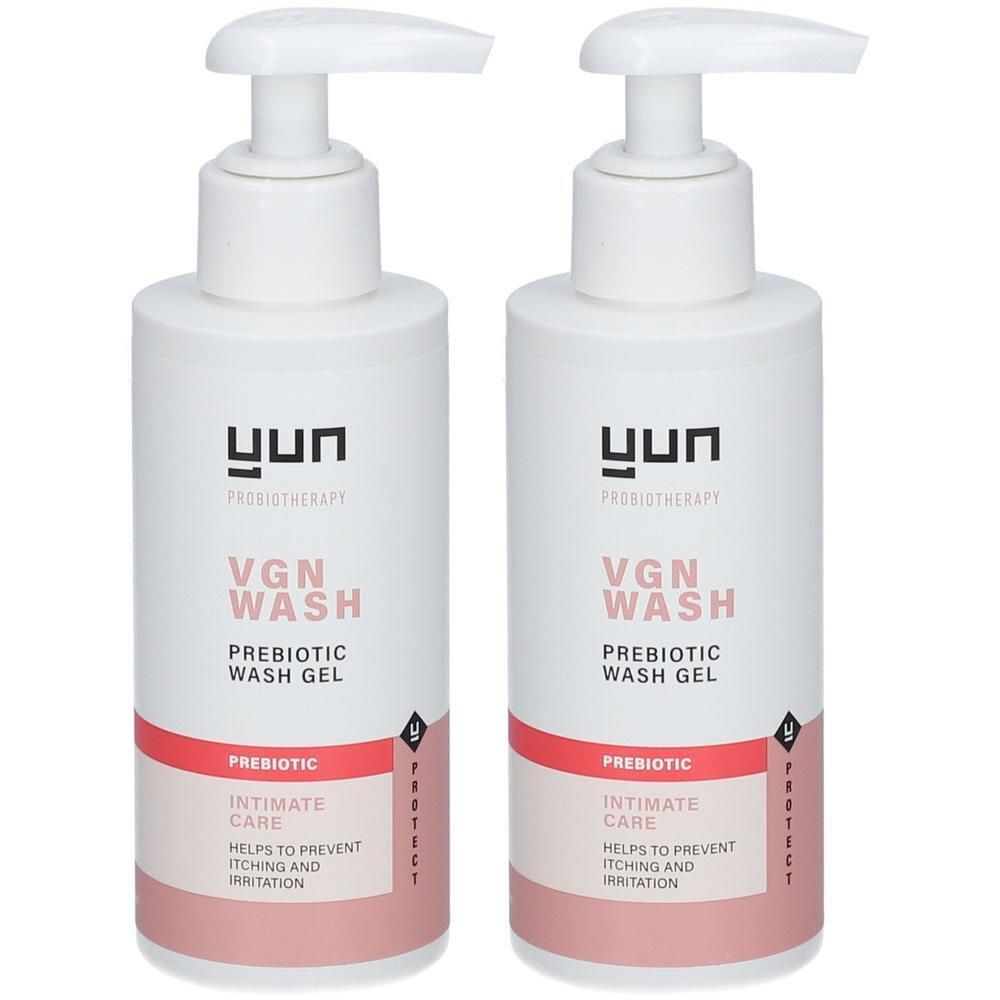 Twee witte flessen met pomp. Opschrift: YUN, VGN WASH, Prebiotic Wash Gel, Intimate Care. Rode streep.