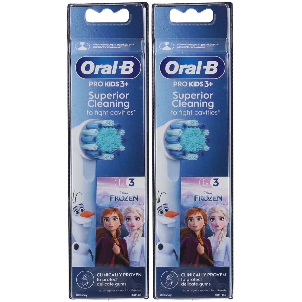 Twee Oral-B Pro Kids 3+ opzetborstels in verpakking. Frozen thema. Blauwe borstelharen, witte steel. Productinfo op de verpakking.