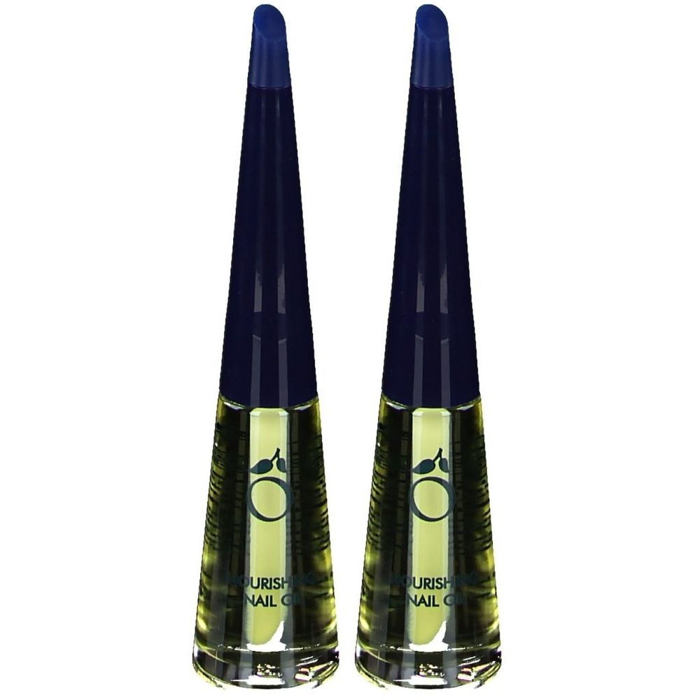 Deux flacons d'huile pour ongles. Forme conique, bouchon bleu foncé. Contenu clair avec une teinte jaunâtre. Inscription : Nourishing Nail Oil.