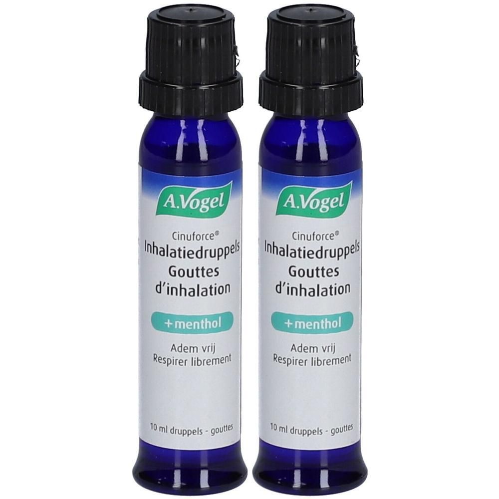 Twee blauwe flessen met zwarte dop. Opschrift: A.Vogel Cinuforce Inhalatiedruppels + menthol.