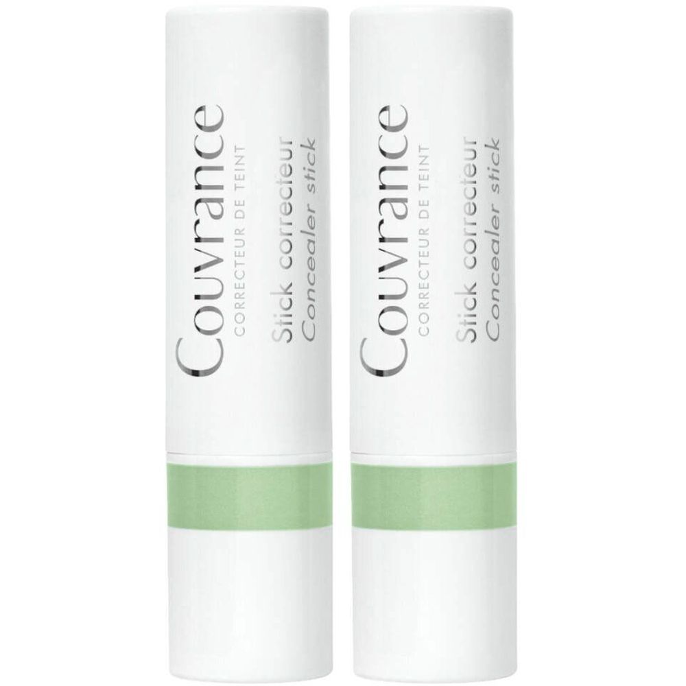 Twee groene concealer sticks. Opschrift: Couvrance, correcteur de teint, concealer stick.