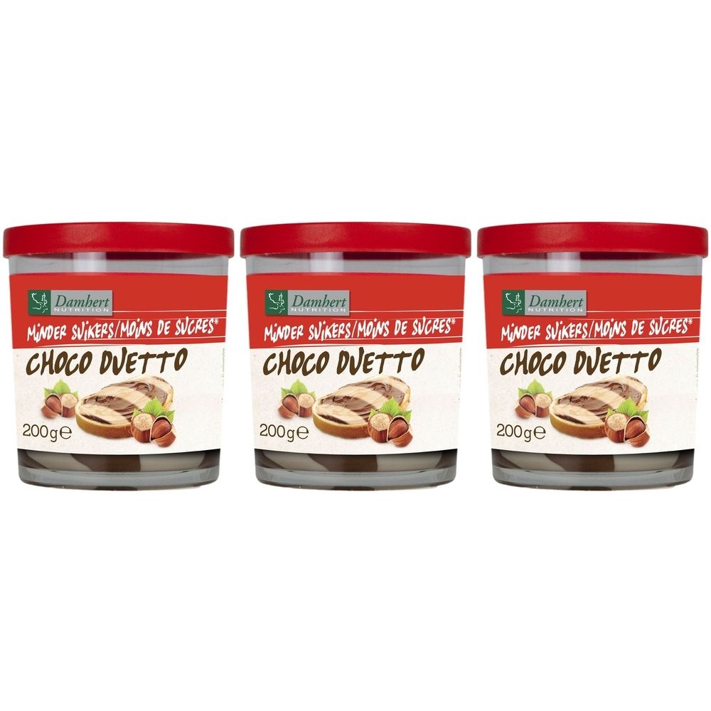 Drie potten Damhert Choco Duetto. Rode deksel, wit etiket met productnaam en afbeelding. 200g.