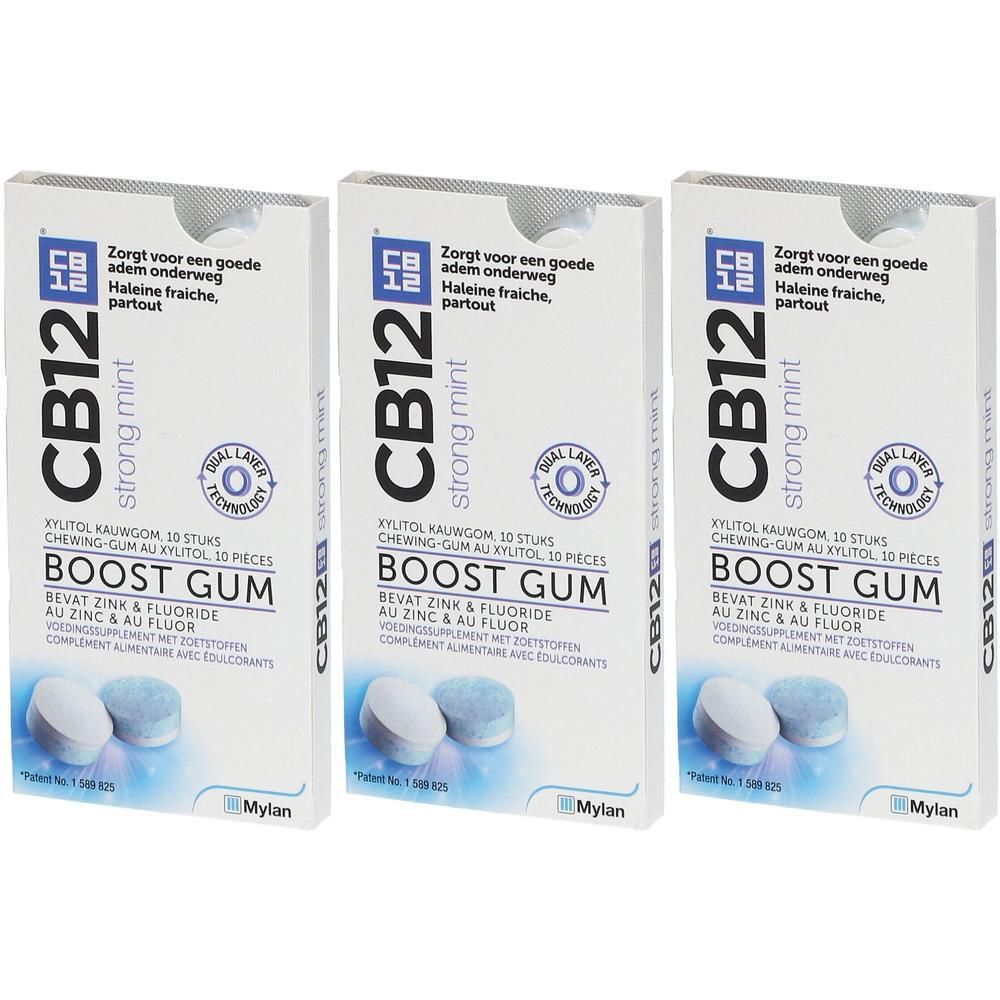 Drie verpakkingen CB12 Boost Strong Mint kauwgom. Elke verpakking bevat 10 stuks. Productnaam en logo zijn zichtbaar.