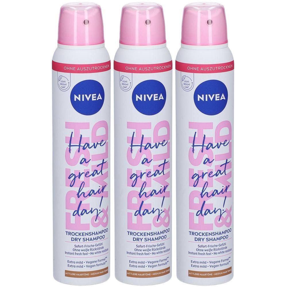 Trois flacons de shampooing sec NIVEA avec bouchons roses. Inscription : Have a great hair day ! Formule extra douce, vegan.