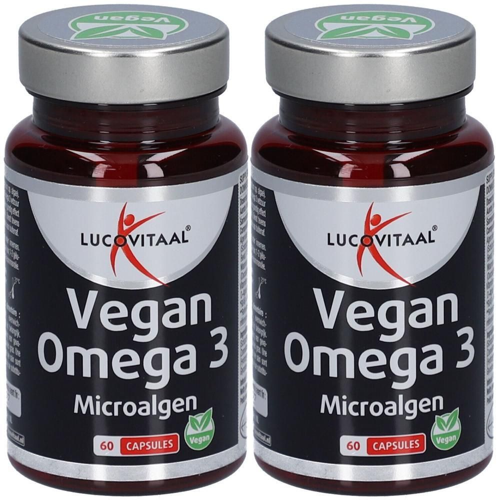 Twee flessen Lucovitaal® Vegan Omega 3. Bruine capsules in glazen potten met zilveren deksel. Zwart etiket met witte tekst.