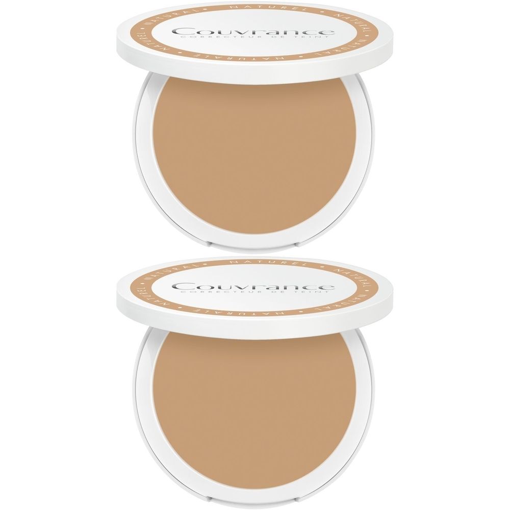 Deux poudres de maquillage compactes dans des boîtiers blancs ronds, couvercles ouverts. Inscription "Couvrance" sur les couvercles.