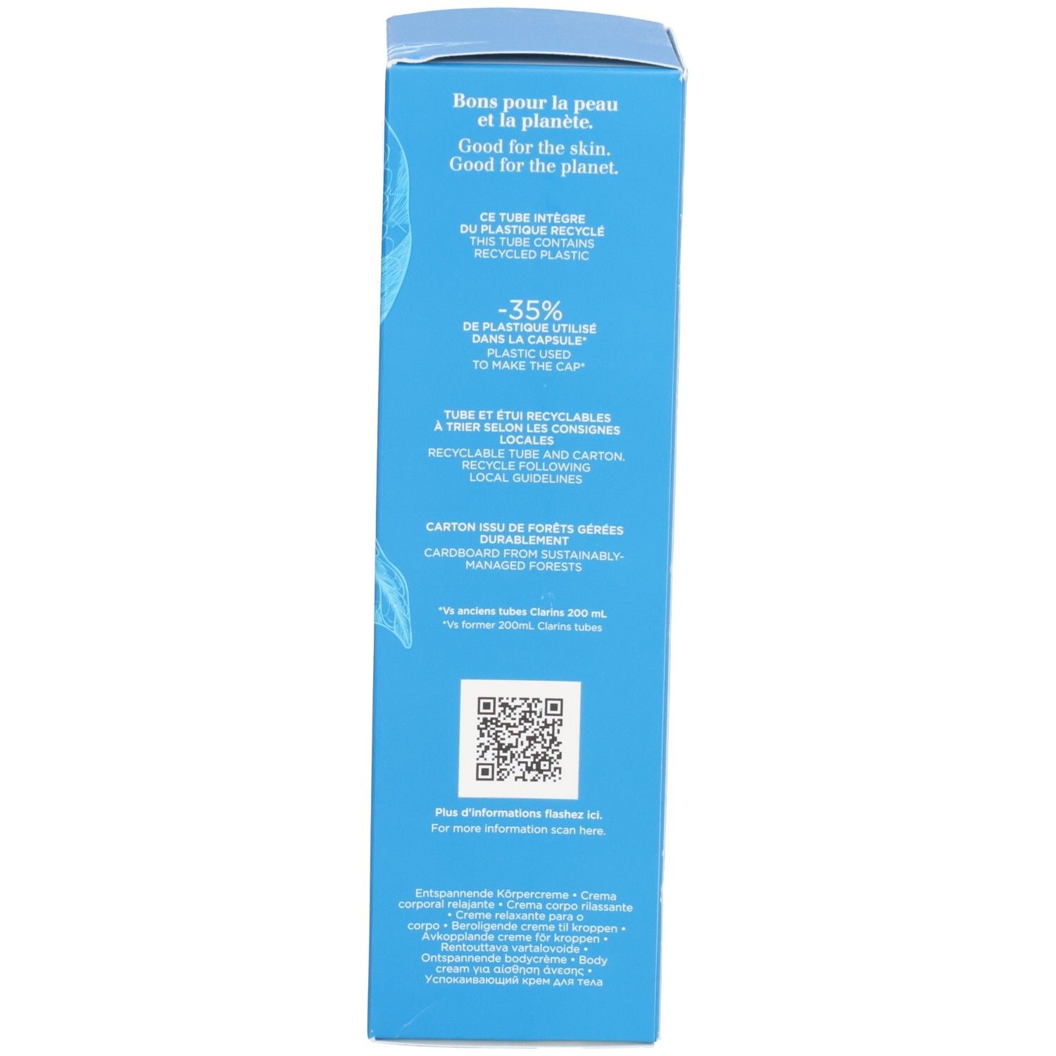 Côté de la boîte Eau Ressourçante Clarins avec informations sur la durabilité et un QR code.