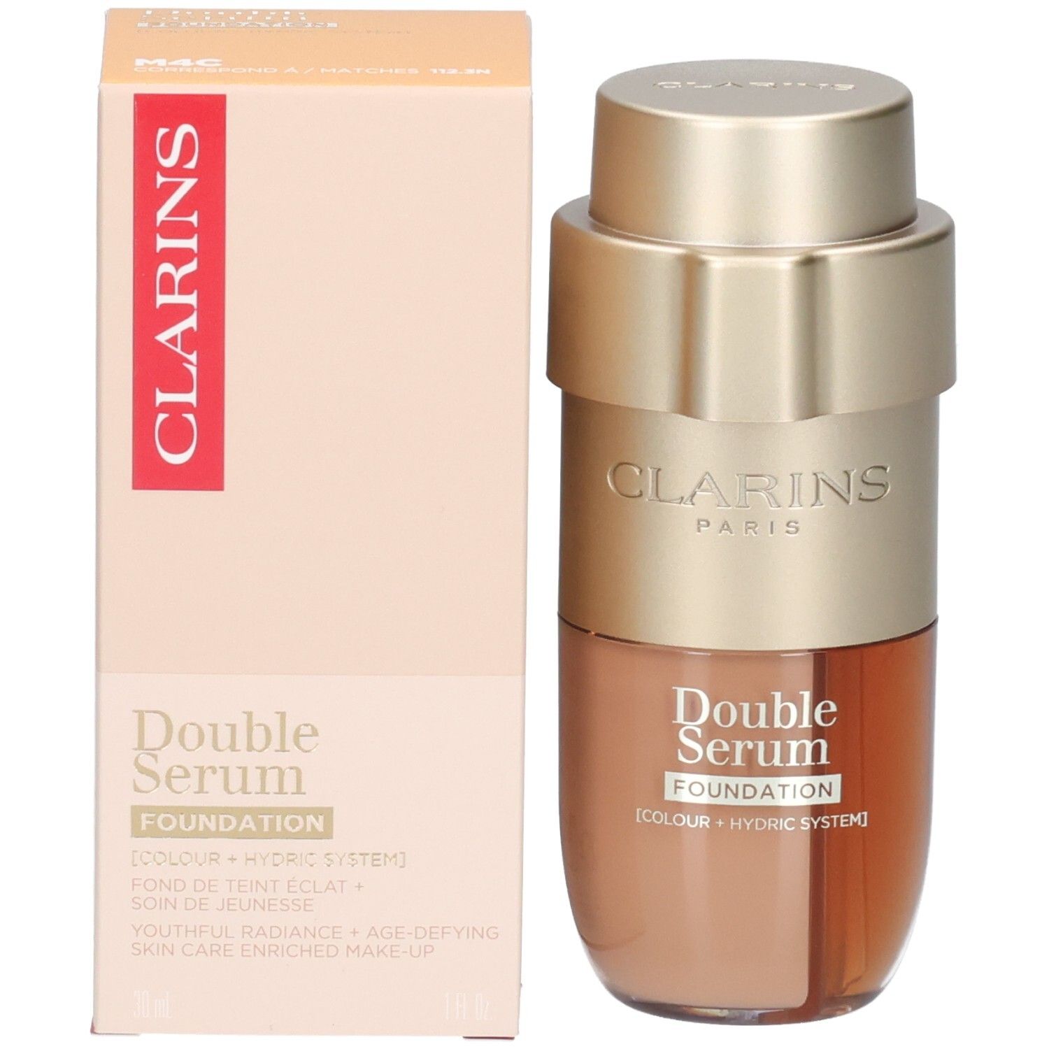 Clarins Double Serum Foundation M4C en verpakking. Goudkleurige pompfles met twee compartimenten, één voor foundation, één voor serum.
