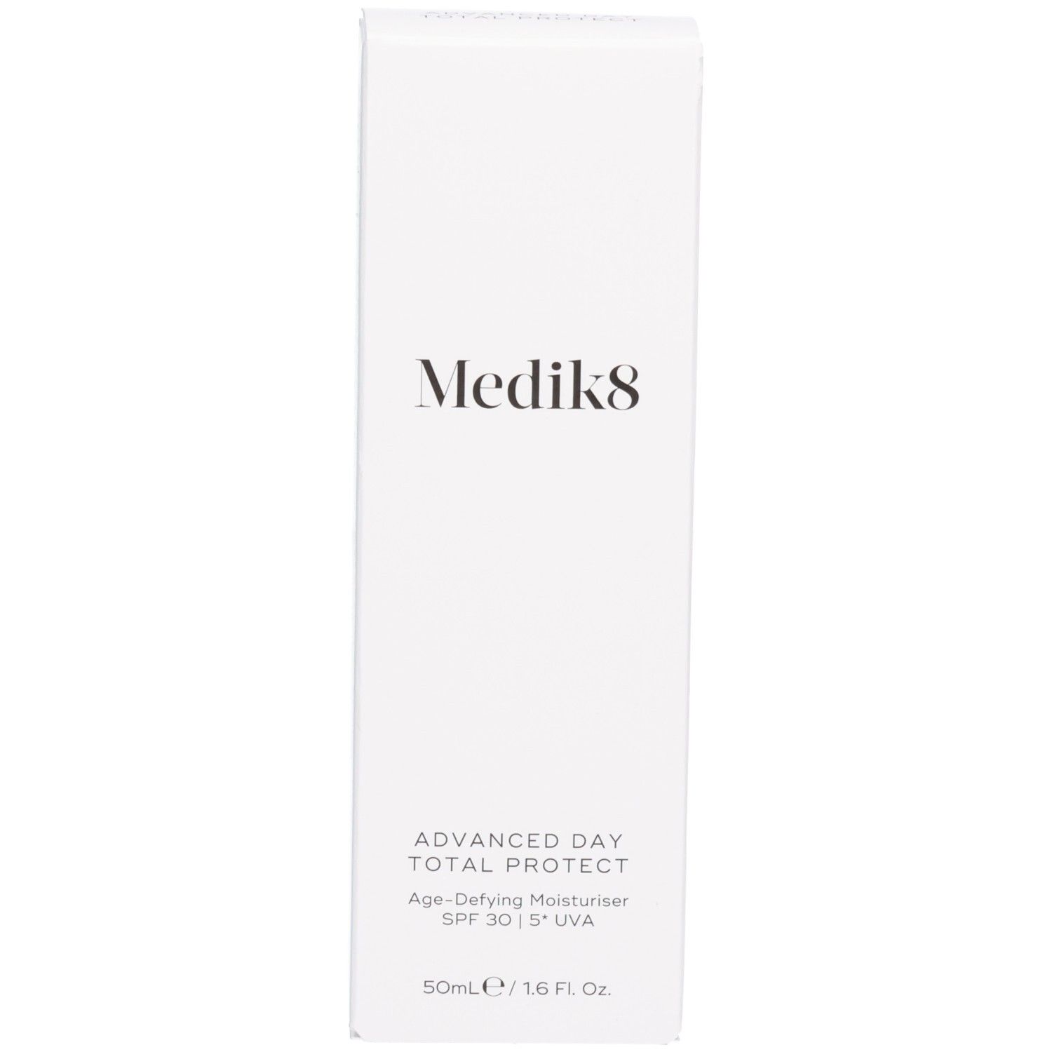 Doos van de Medik8 Advanced Day Total Protect hydraterende crème SPF30, 50ml.