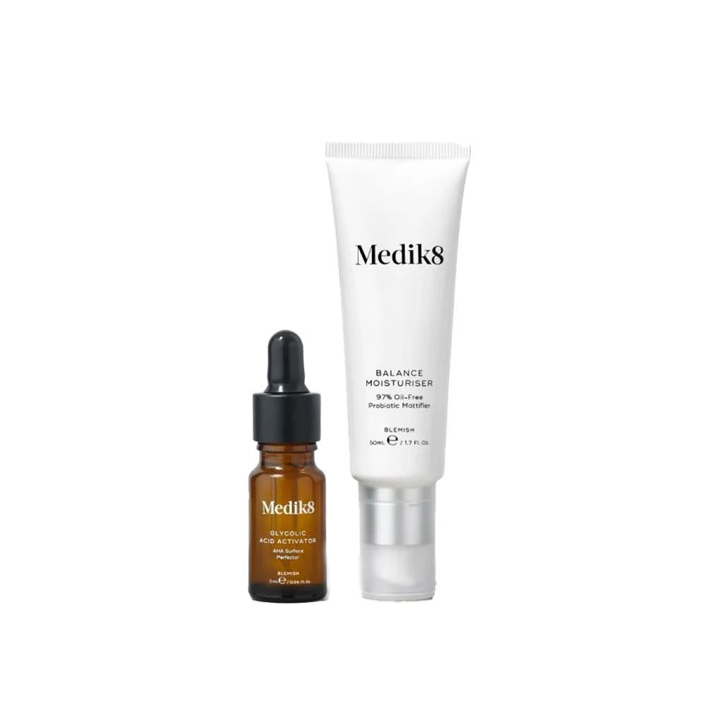 Clarins Men Gel Yeux Énergisant dans un tube rouge avec bouchon blanc.