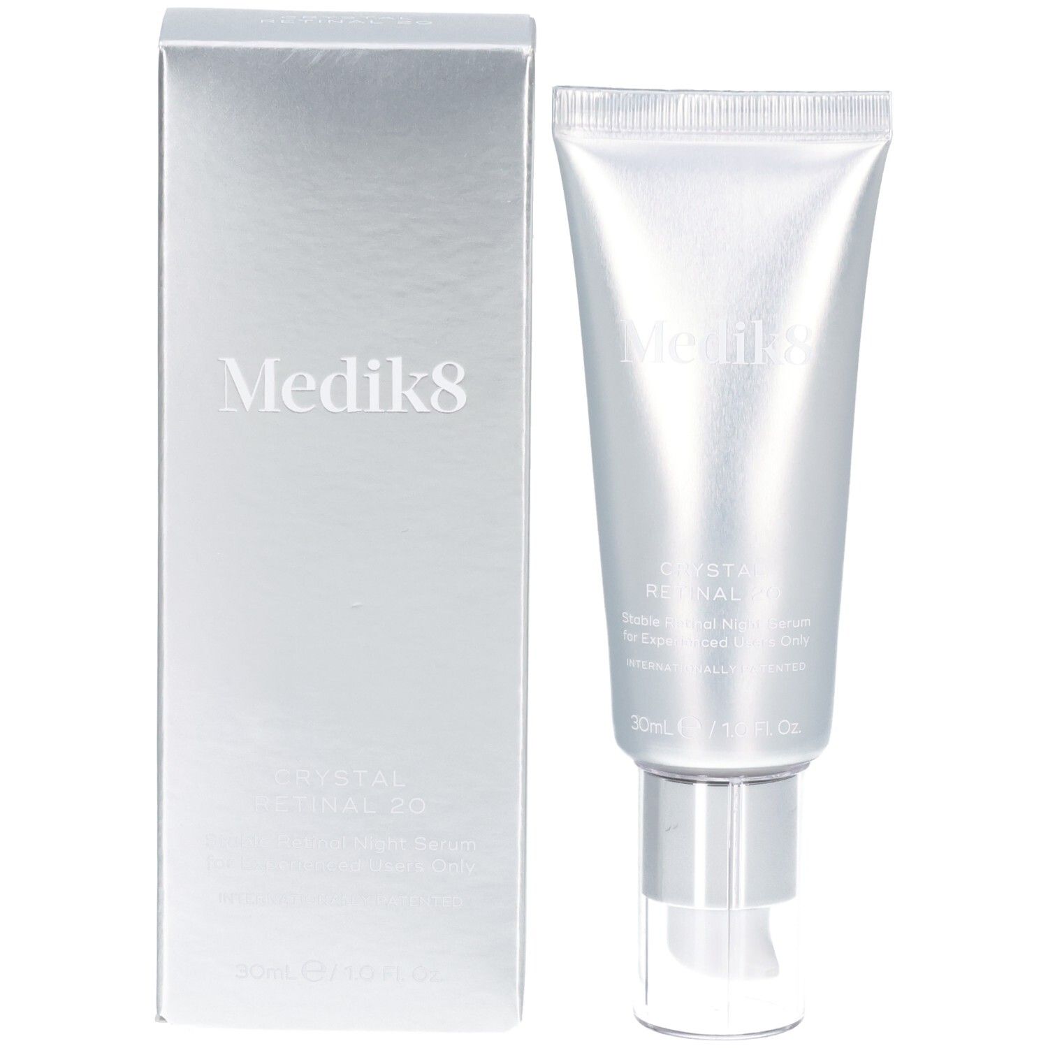 Tube Medik8 Crystal Retinal 20 Siero Notte et boîte d'emballage argentée.