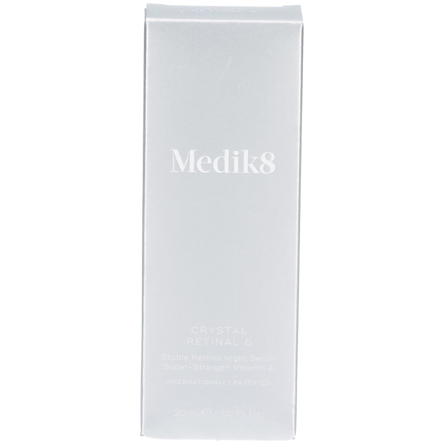 Avant de l'emballage du sérum Medik8 Kristall Retinal 6.