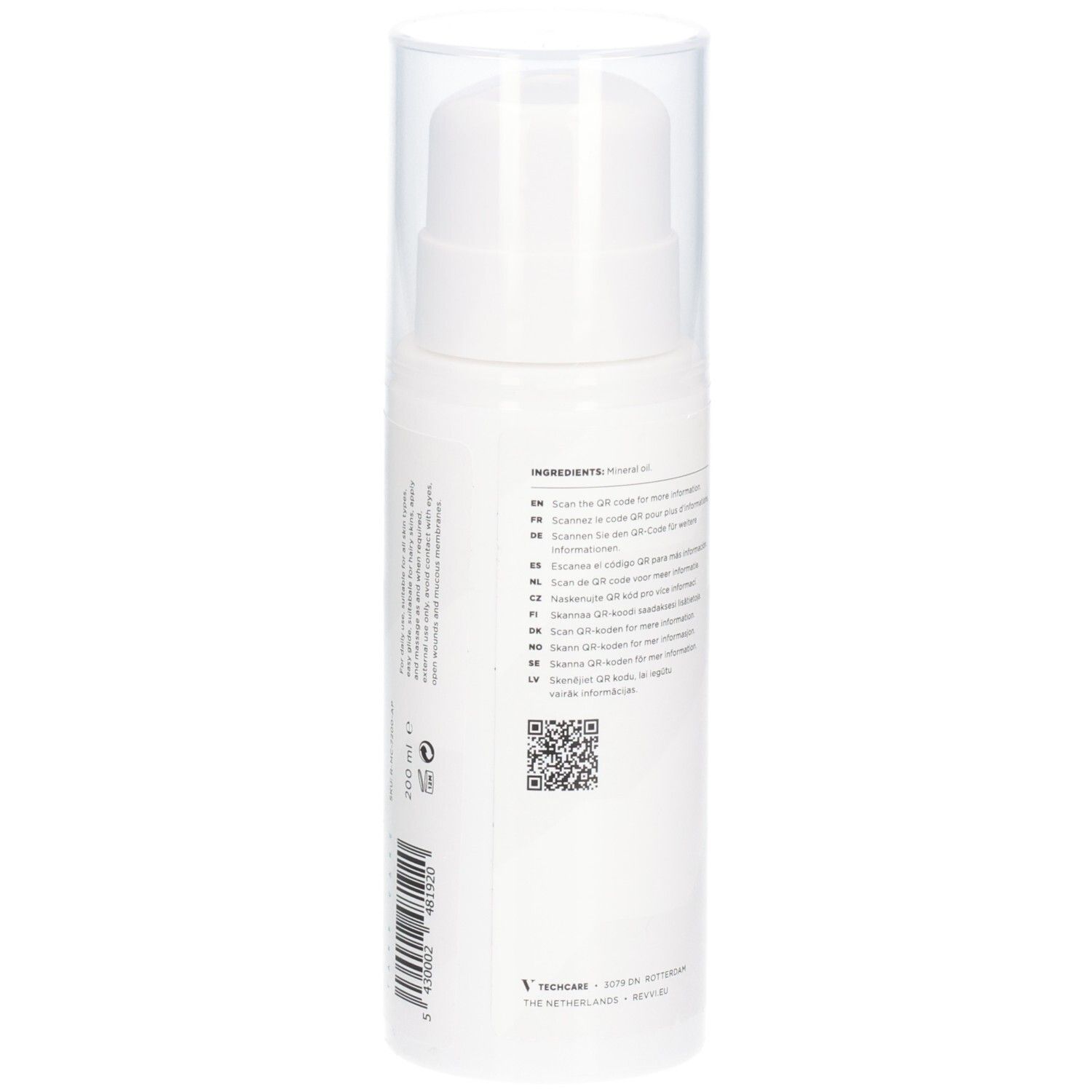 Witte fles met sproeikop. Achterkant met tekst. Ingrediëntenlijst. Productnaam: RÉVVI Basic Massage Oil.