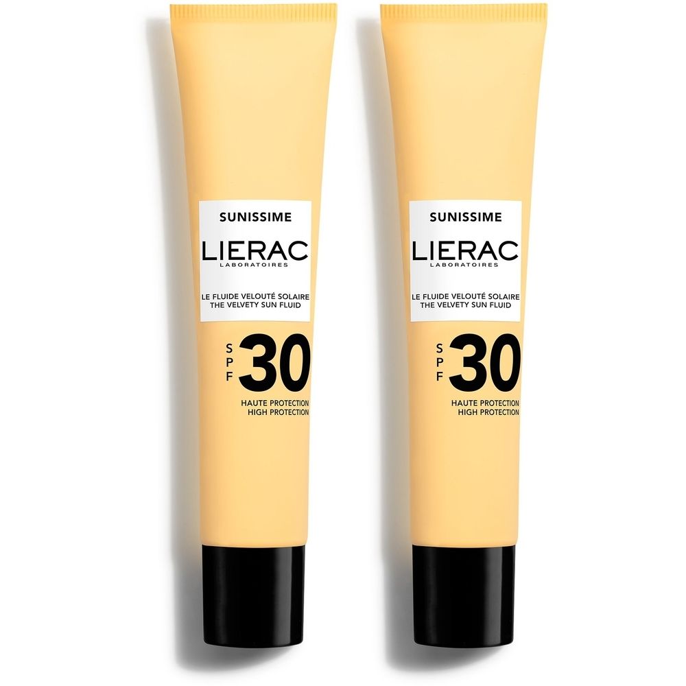 Twee tubes zonnebrandcrème. Opschrift: LIERAC Sunissime, SPF 30. Gele tube met zwarte dop. Franse tekst.