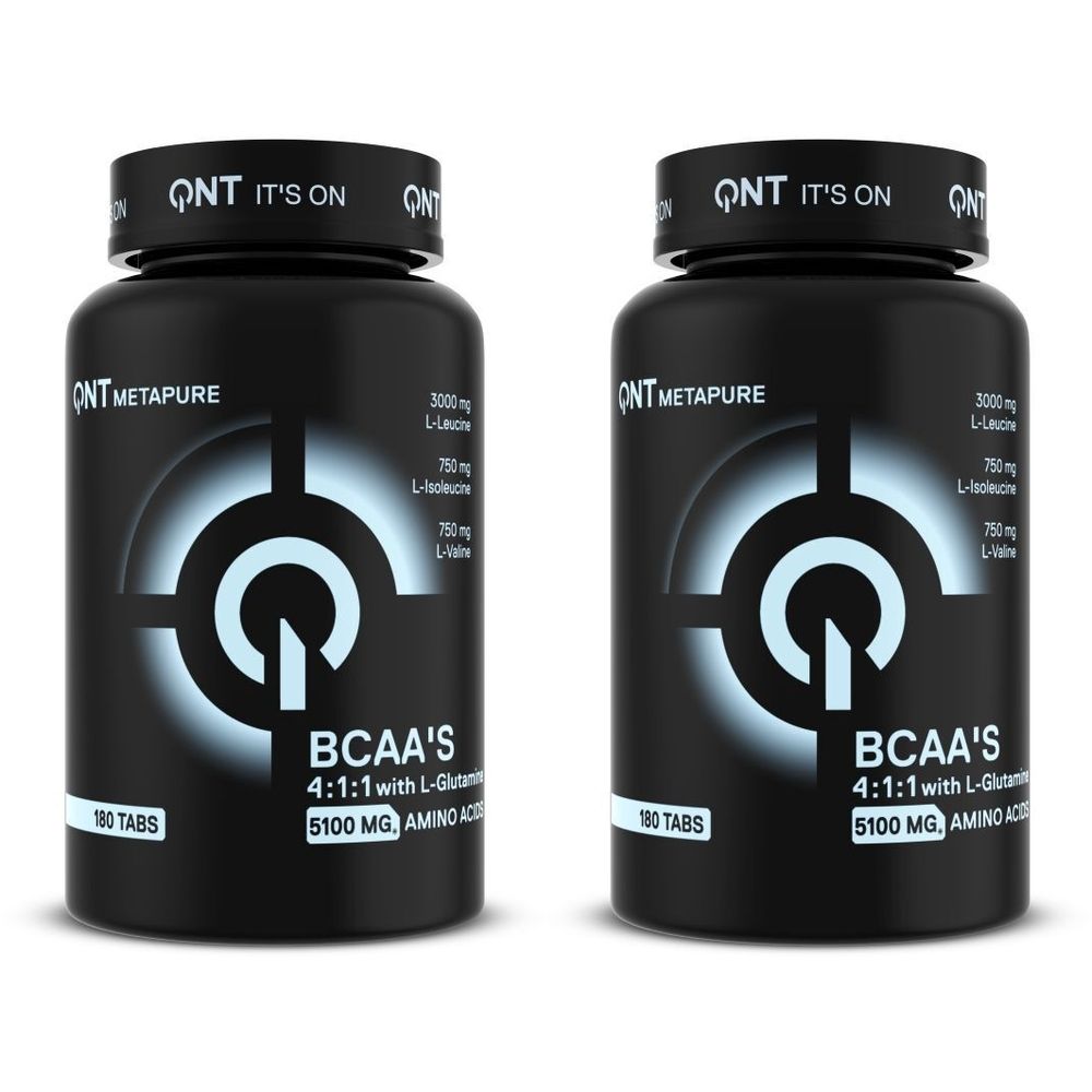 Twee zwarte flessen met witte tekst. Opschrift: QNT, BCAA'S 4:1:1 + L-Glutamine. Bevat 180 tabletten.