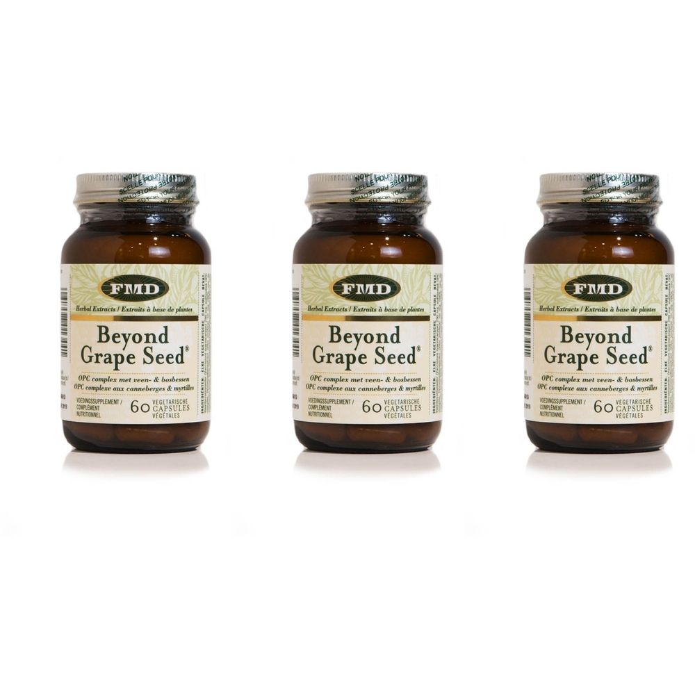 Trois flacons en verre brun avec bouchons à vis. Les étiquettes indiquent "Beyond Grape Seed" et "60 capsules".