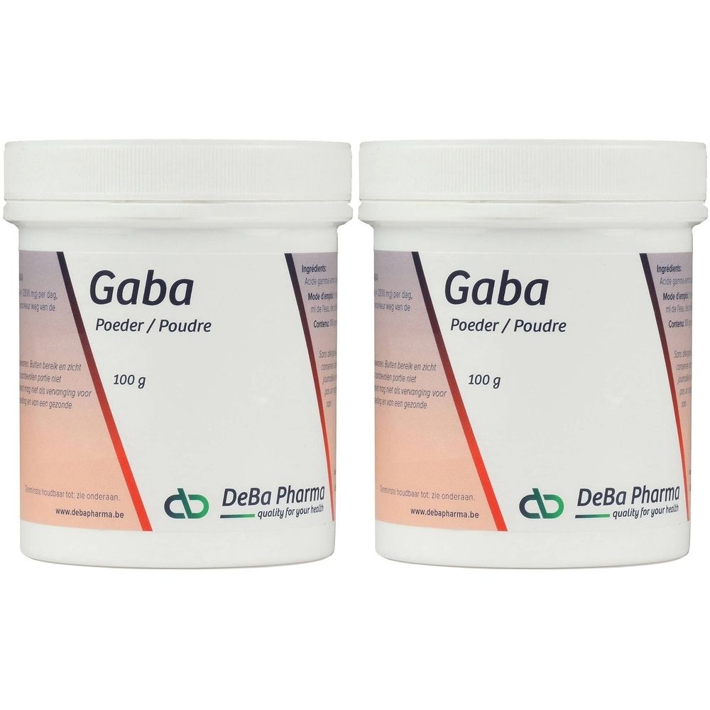 Deux pots blancs avec couvercles. Inscription "Gaba Poeder/Poudre 100 g". Logo et nom "DeBa Pharma".