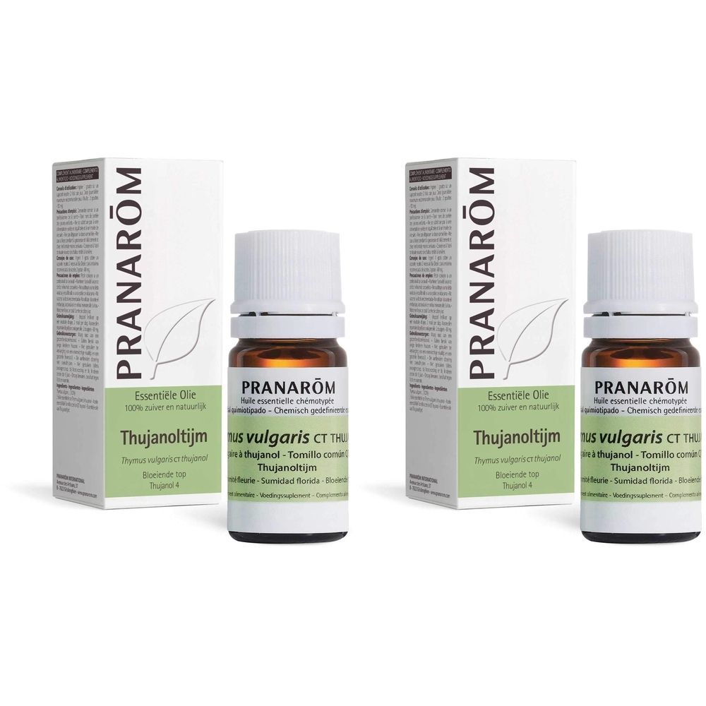 Deux flacons et deux boîtes. Sur les flacons, "PRANAROM Thymus vulgaris CT Thujanol". Sur les boîtes, "PRANAROM".