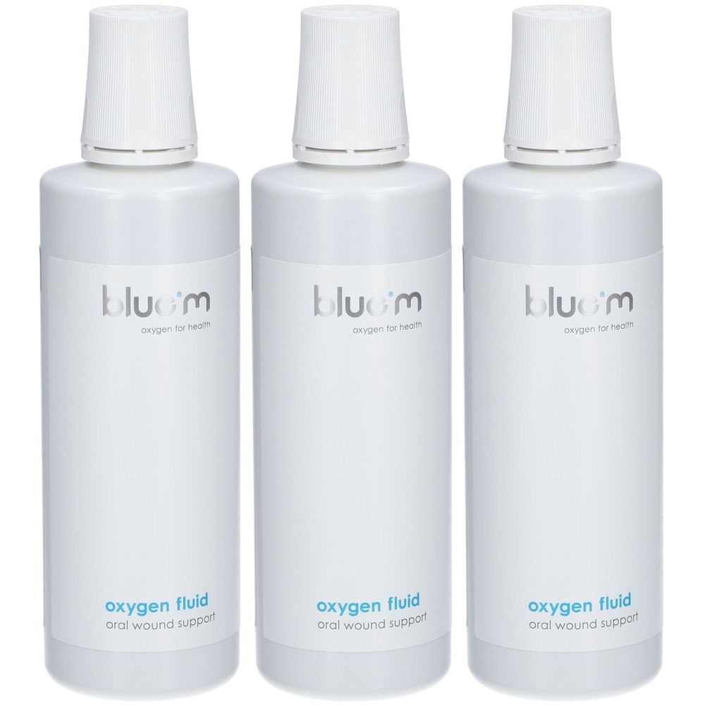 Trois flacons blancs avec bouchons blancs. Chaque flacon porte l'inscription "bluem" et "oxygen fluid oral wound support".