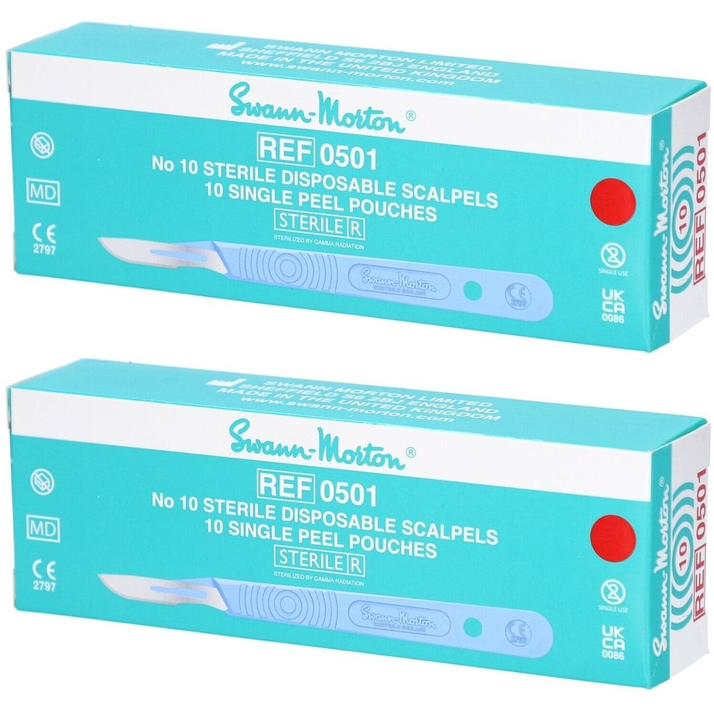 Twee dozen steriele wegwerpscalpels nr. 10. Merk Swann-Morton, ref. 0501, 10 individuele verpakkingen. CE-markering.