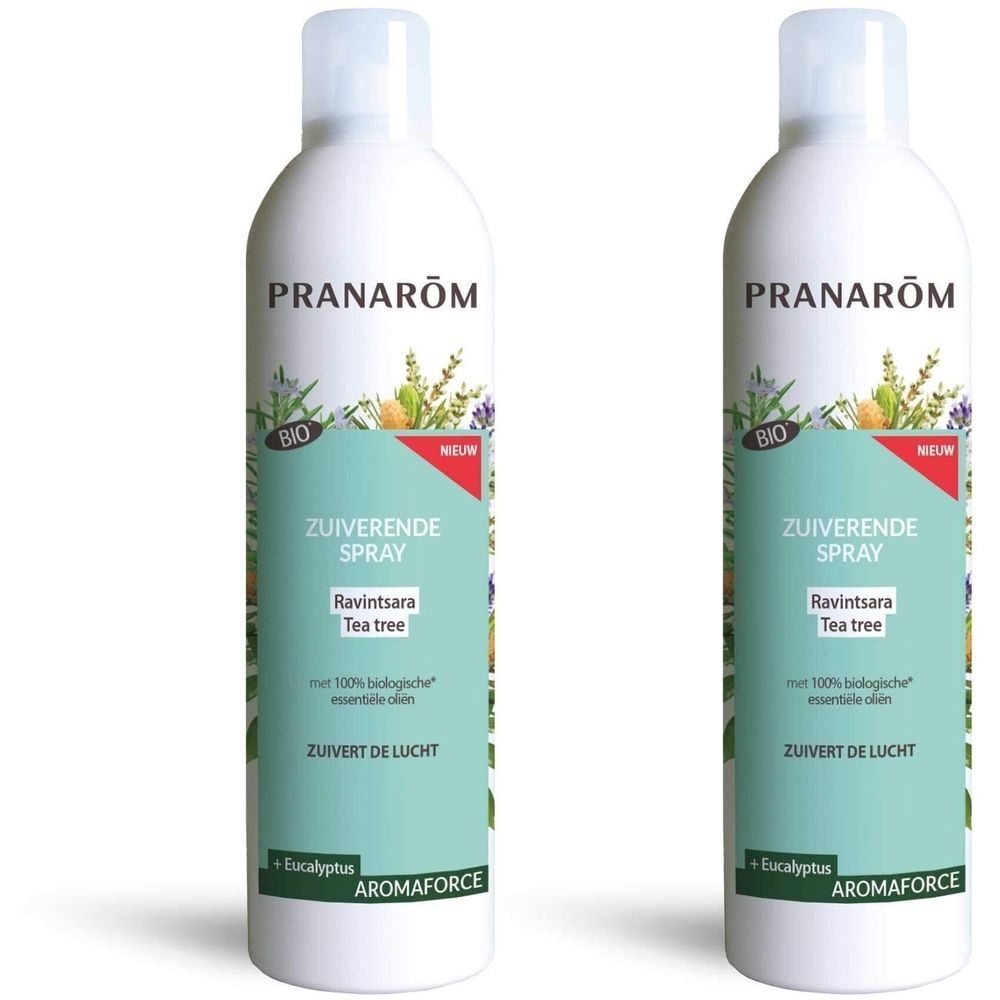 Twee witte spuitflessen met opschrift PRANAROM, BIO-label en productnaam. Opschrift: Zuiverende Spray, Ravintsara Tea tree.