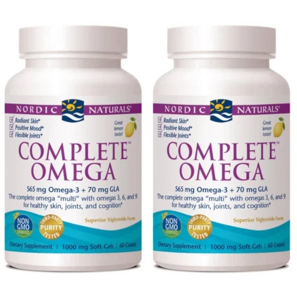 Twee witte flessen met capsules. Opschrift: Complete Omega, Nordic Naturals. Bevat 565 mg Omega-3 + 70 mg GLA. Met kwaliteitszegel.