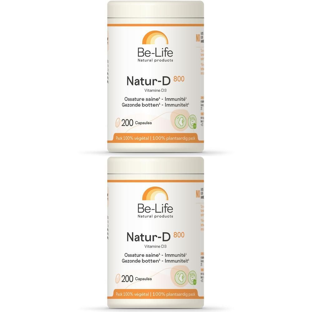 Twee witte potten met Be-Life Natur-D 800. Elke pot geeft 200 capsules aan.