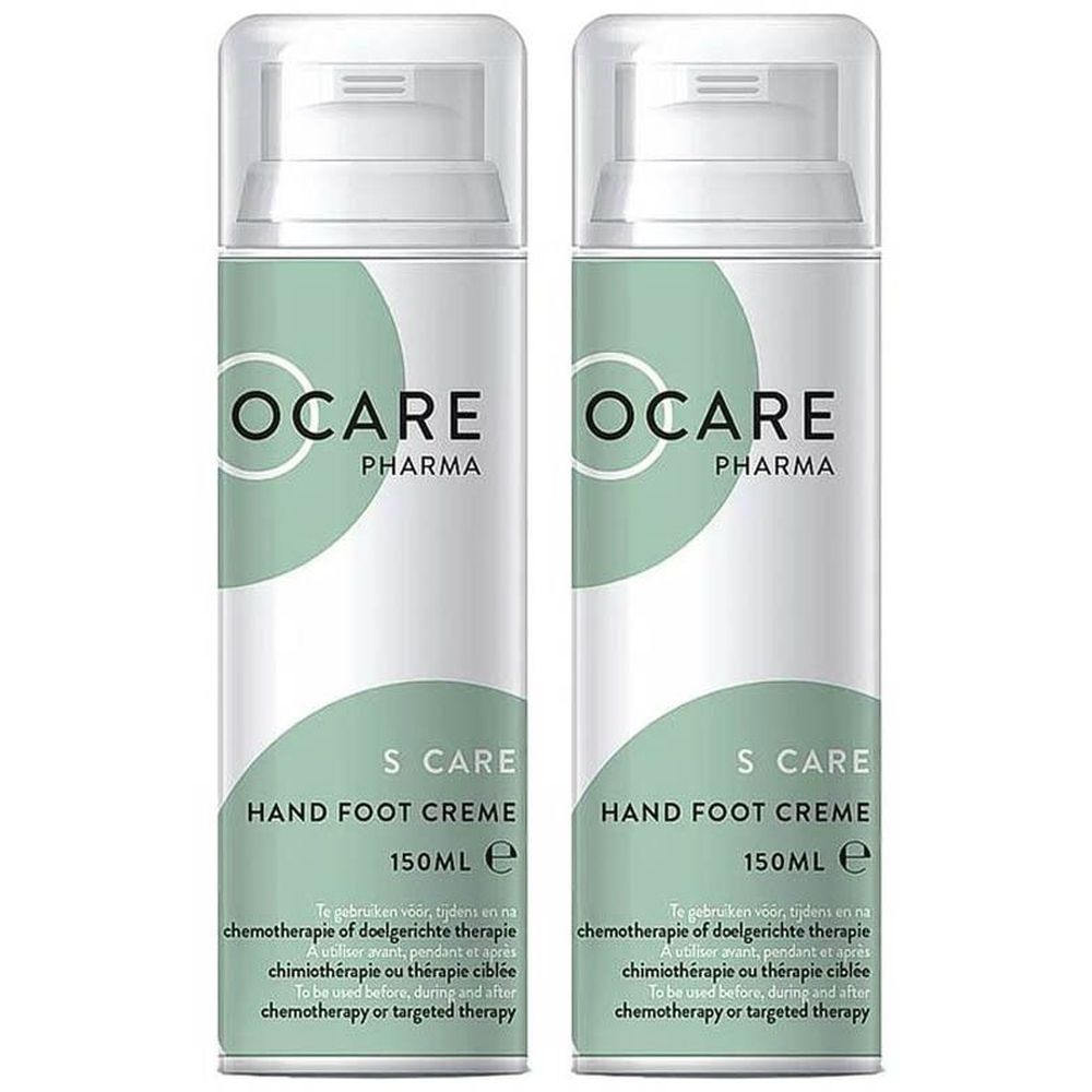 Twee witte flacons met pompsluiting. Opschrift: OCARE PHARMA, S CARE HAND FOOT CREME, 150ml. Tekst in het Engels, Frans en Nederlands.