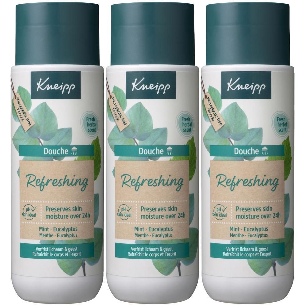 Trois flacons de Kneipp Gel Douche Refreshing. Blanc, bouchon et étiquette verts. Texte: Refreshing, Mint, Eucalyptus.