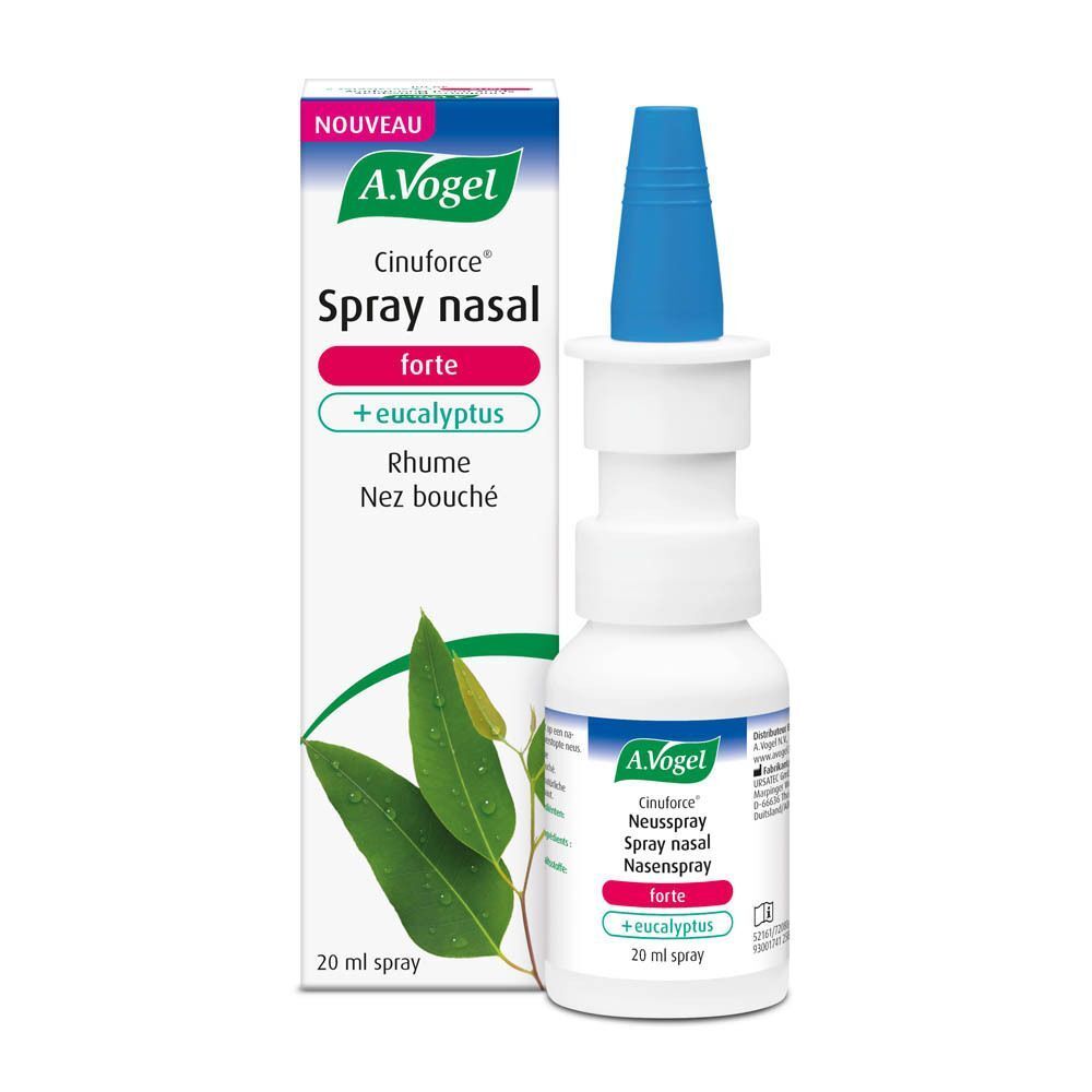 Flacon de spray blanc avec emballage. Inscription : A.Vogel Cinuforce Spray nasal forte + eucalyptus. Emballage avec feuilles.
