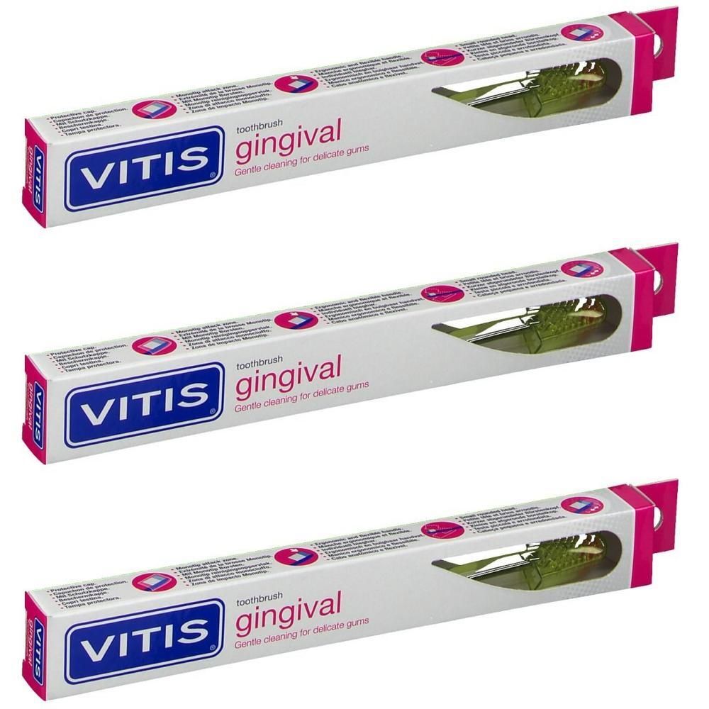 Trois emballages de brosses à dents. Inscription VITIS, gingival. Emballage rose et blanc avec illustration du produit.