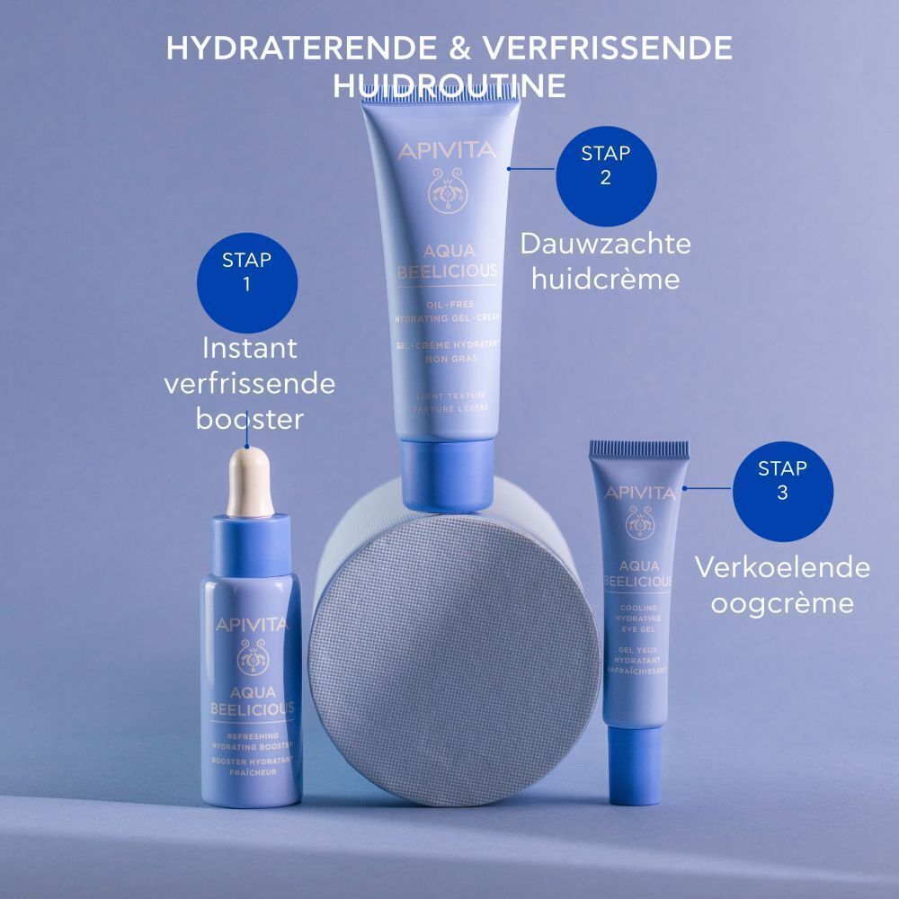Drie producten. Opschrift: Apivita, Aqua Beelicious. Gel-crème, lotion, booster. Hydraterende huidroutine.