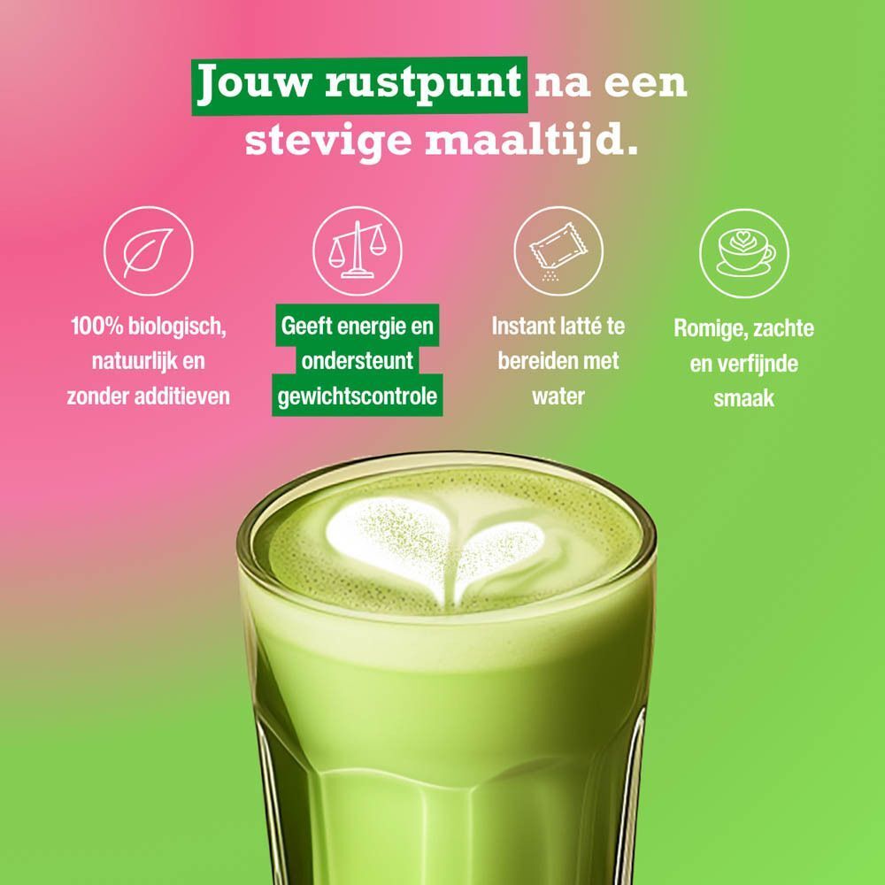 Glas met Matcha Latte. Opschrift: 100% biologisch, geeft energie, romige smaak. Met bio-label.