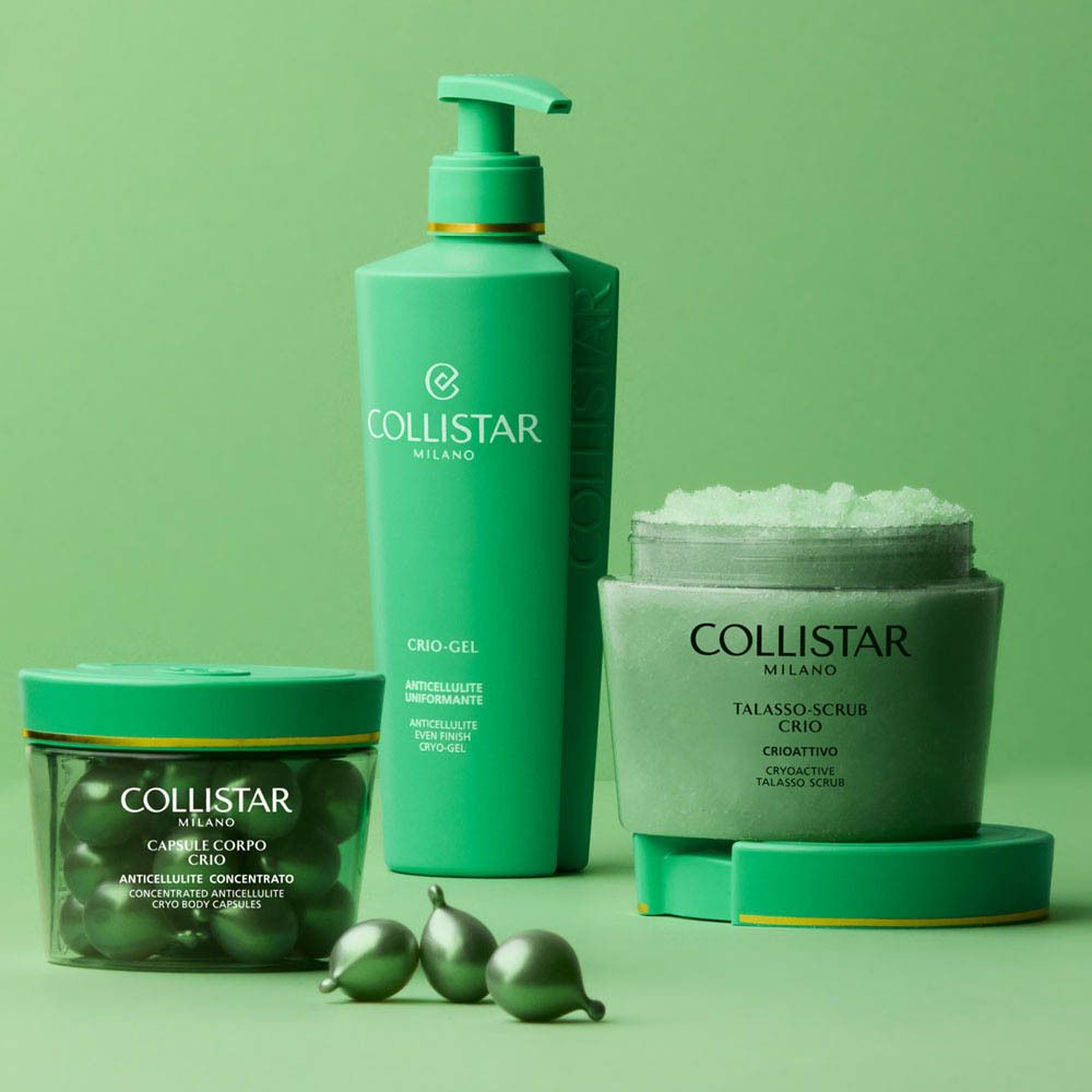 Productset. Bevat: fles met pomp, pot met crème, capsules. Opschrift: Collistar Milano, Cryo Gel, Talasso Scrub.
