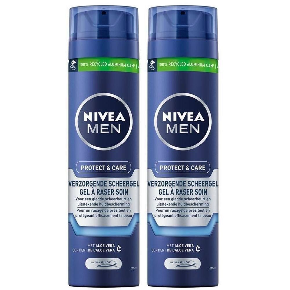 Deux flacons bleus de gel à raser NIVEA MEN. Texte: Protect & Care, verzorgende scheergel, gel à raser soin. 100% aluminium recyclé.