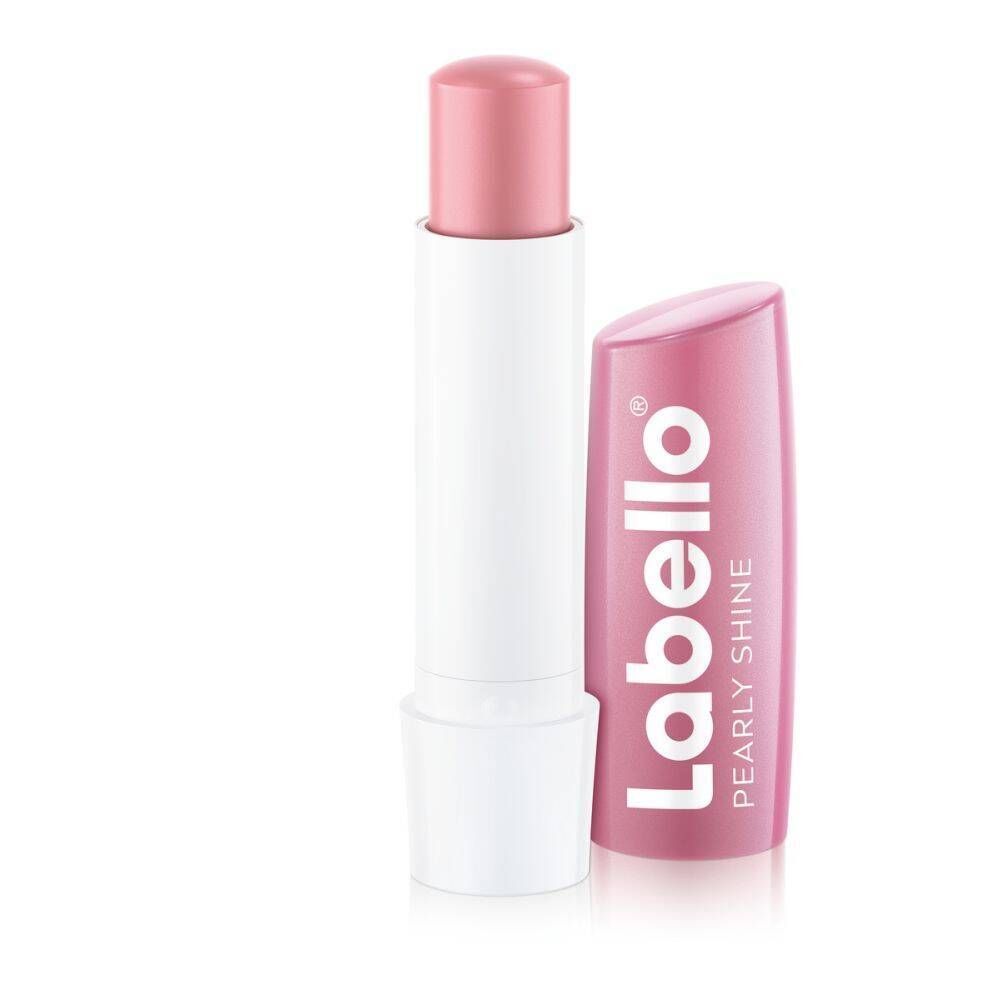 Witte lippenstift met roze lippenstift en roze dop. Opschrift: Labello Pearly Shine.