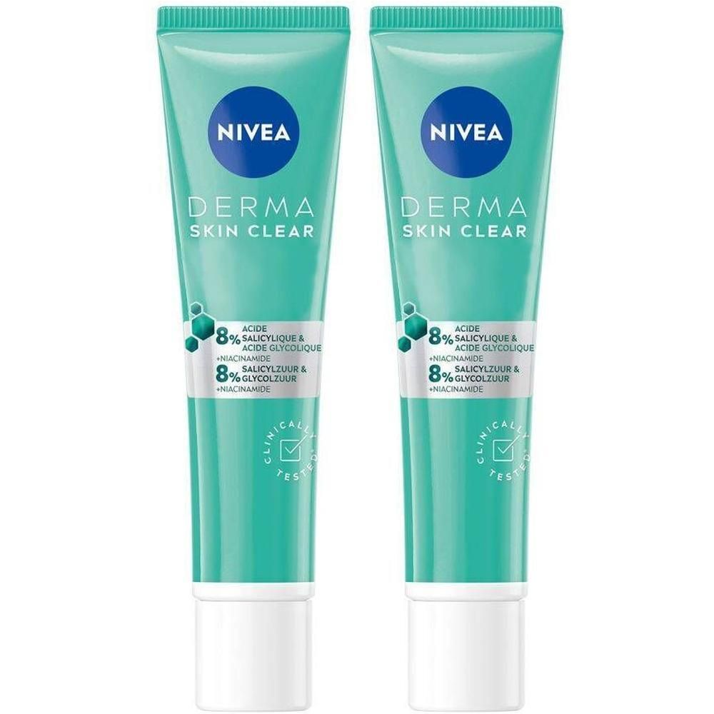 Twee groene tubes. Op elke tube staat NIVEA DERMA SKIN CLEAR. Bevat 8% salicylzuur en glycolzuur. Klinisch getest.