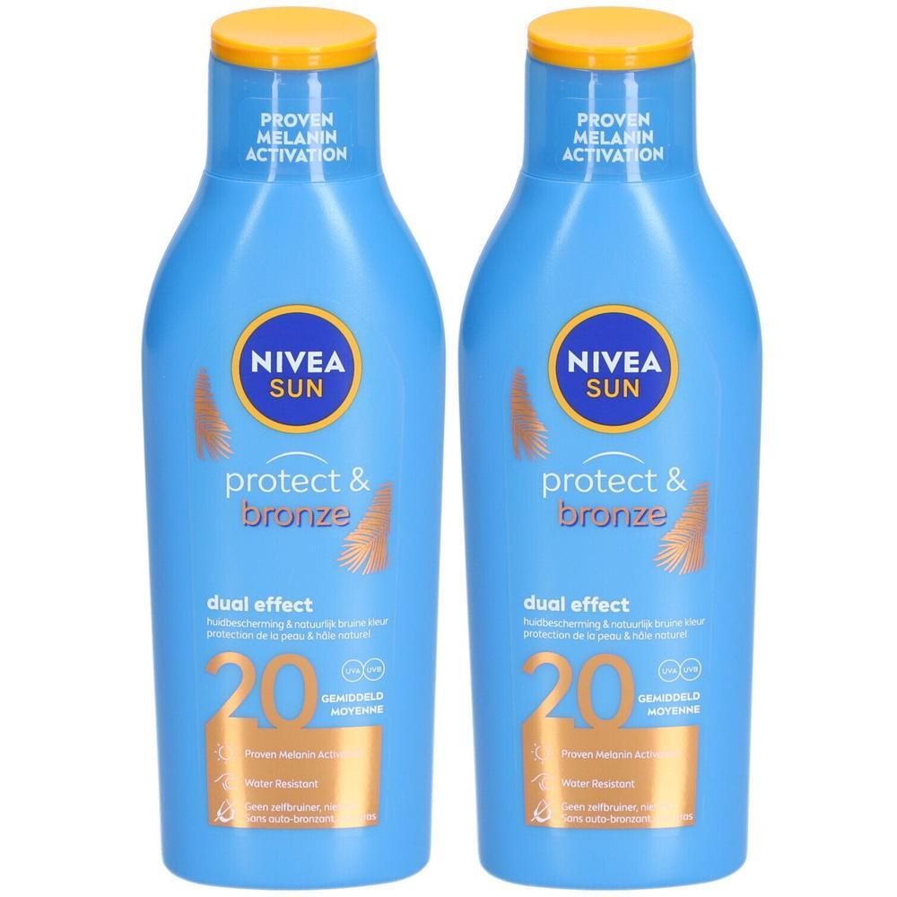 Twee blauwe flessen met gele dop. Opschrift: NIVEA SUN protect & bronze, SPF 20. Dual Effect.