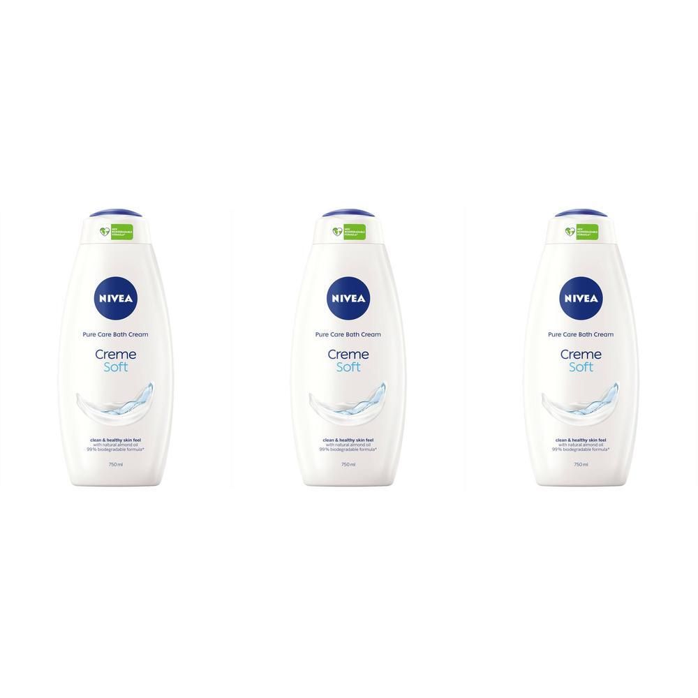Trois flacons blancs de Nivea Soft Crème de Bain. Bouchons bleus, logos bleus, texte Creme Soft. Autocollants verts. Graphique en forme de vague.