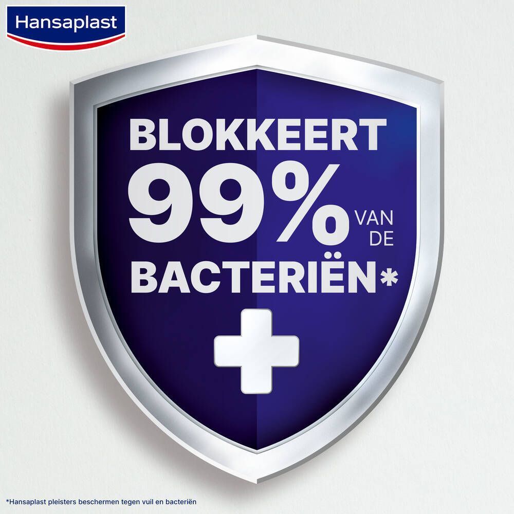 Blauw schild met zilveren rand. Tekst: Blokkeert 99% van de bacteriën. Wit kruis in het midden.