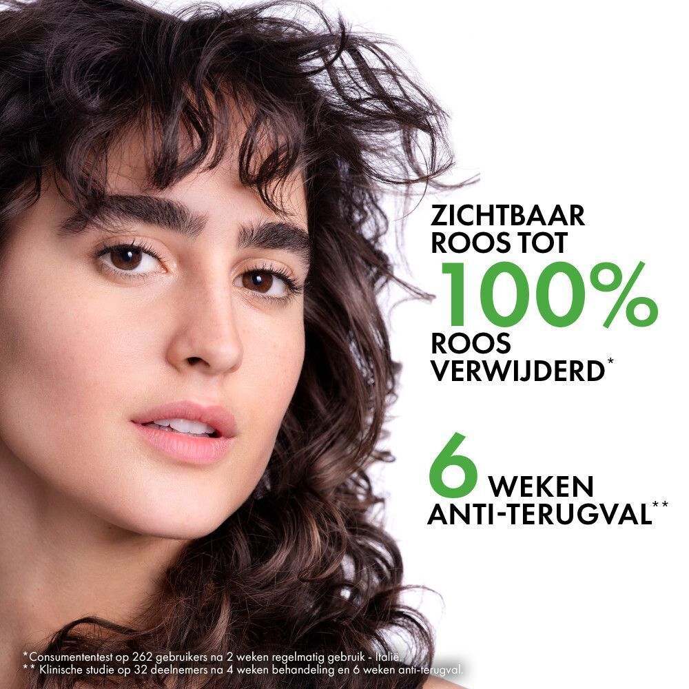 Vrouw met tekst. Tekst: Zichtbaar roos tot 100% roos verwijderd. 6 weken anti-terugval.